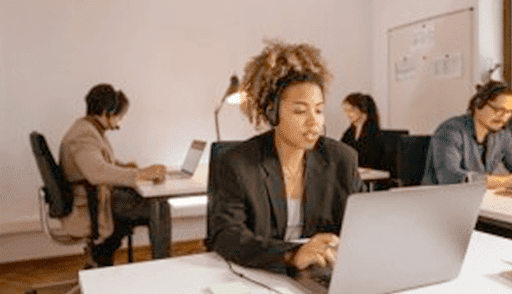 https://admin.skiillz.com/wp-content/uploads/2021/09/Teleoperateur.png